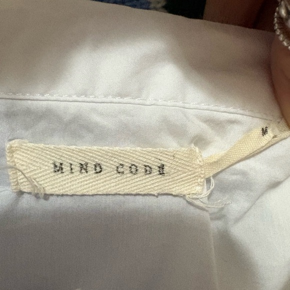 Mind Code White Ruffled Button-Up Blouse - Picture 4 of 4